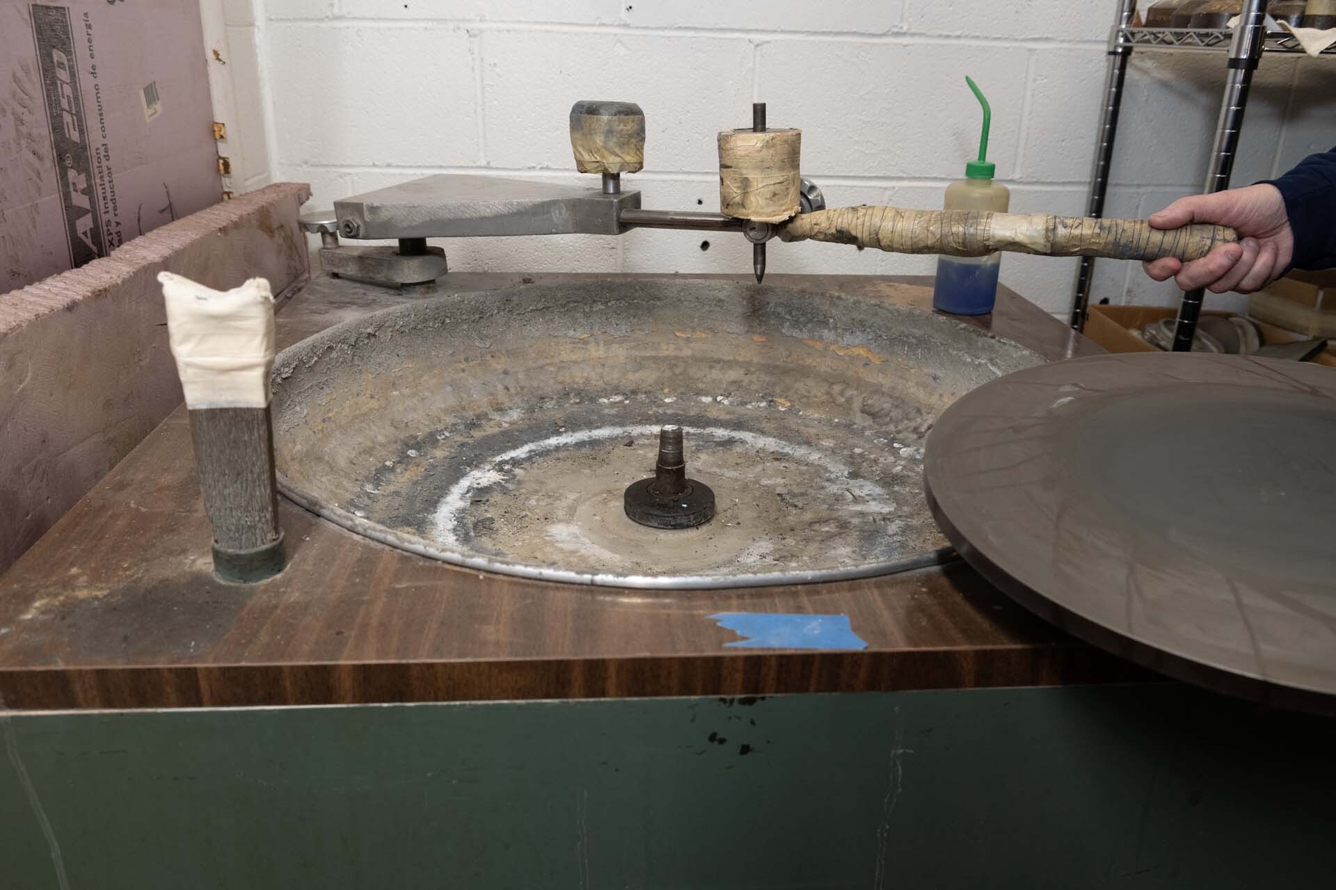 Photo Used STRASBAUGH 6T For Sale