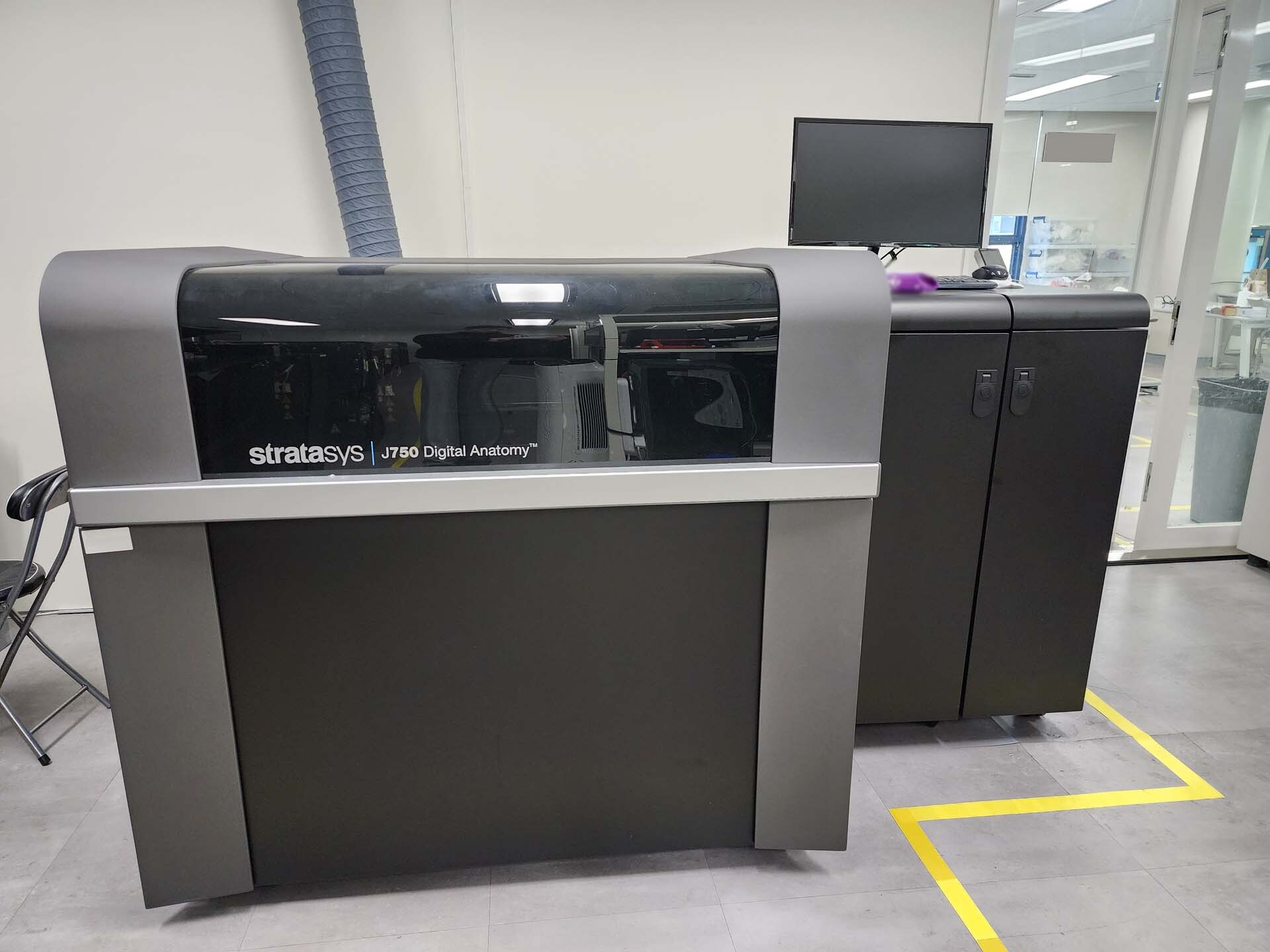 Photo Utilisé STRATASYS / OBJET J750 À vendre