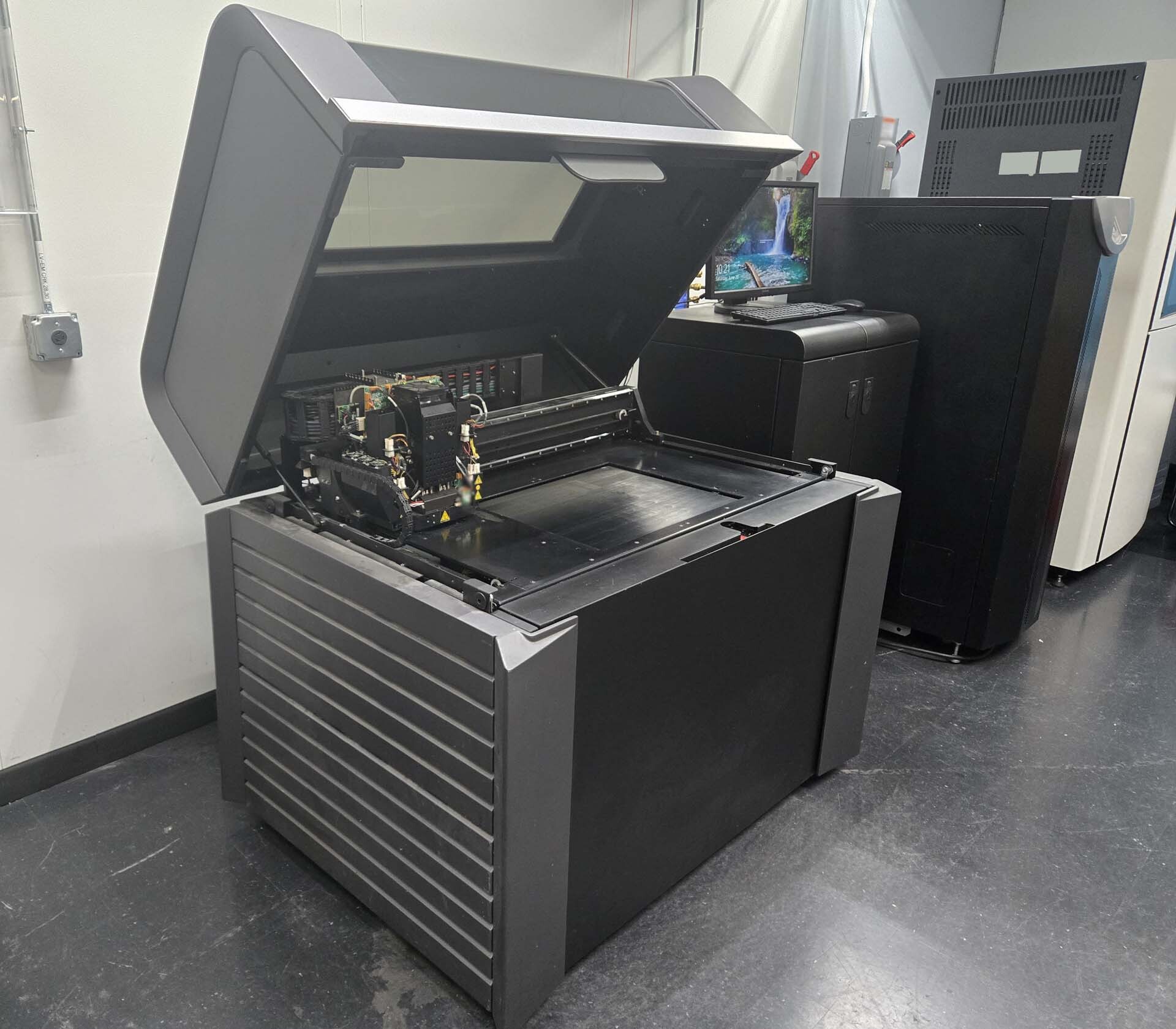 Photo Used STRATASYS / OBJET J750 For Sale
