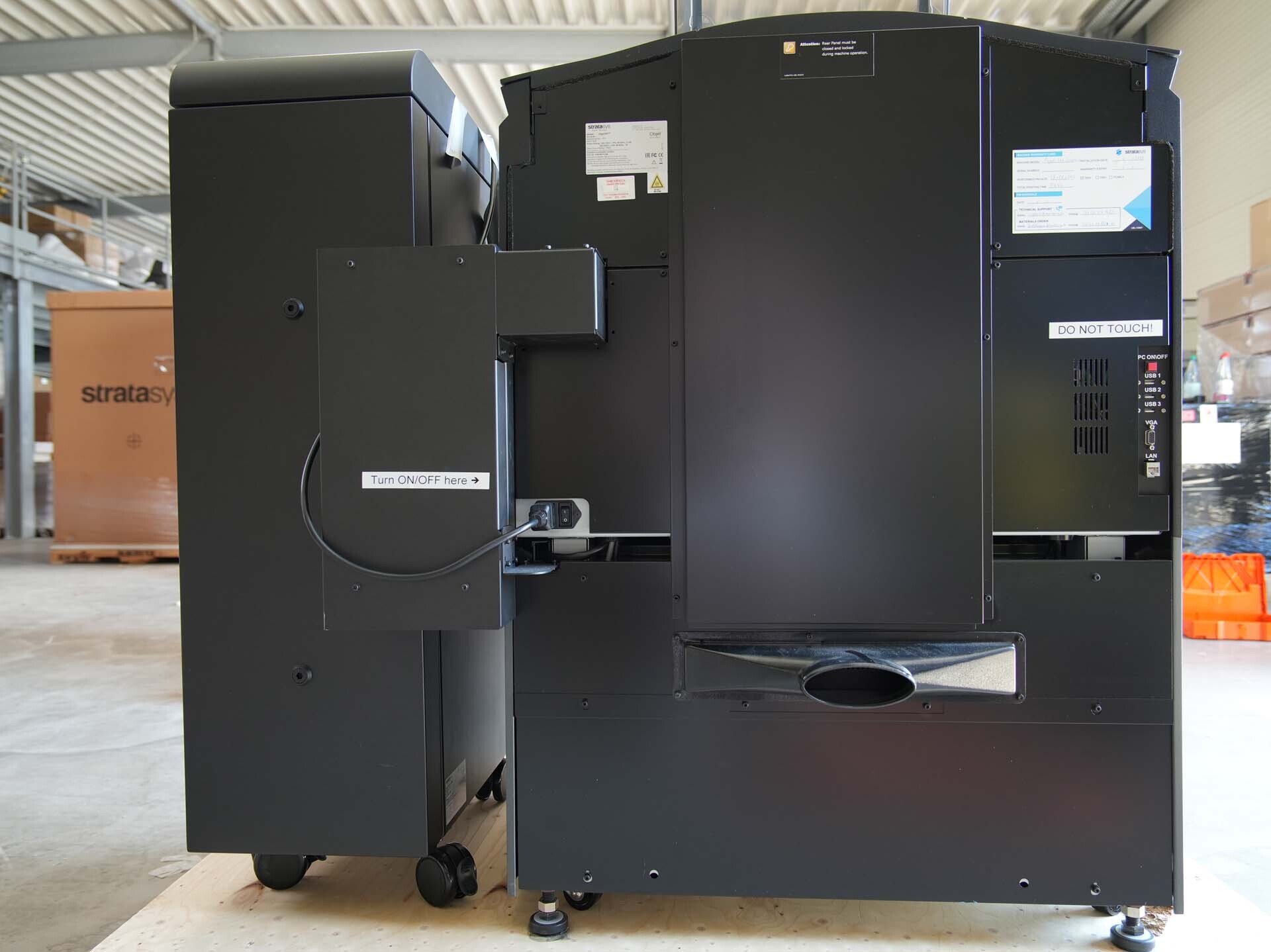 Foto Verwendet STRATASYS Objet 260 Connex3 Zum Verkauf