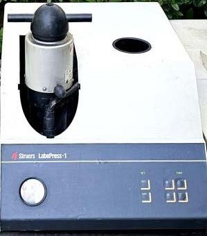 图为 已使用的 STRUERS LaboPress-1 待售