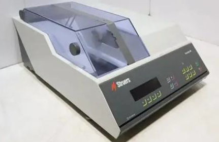圖為 已使用的 STRUERS Precision cutting machine 待售