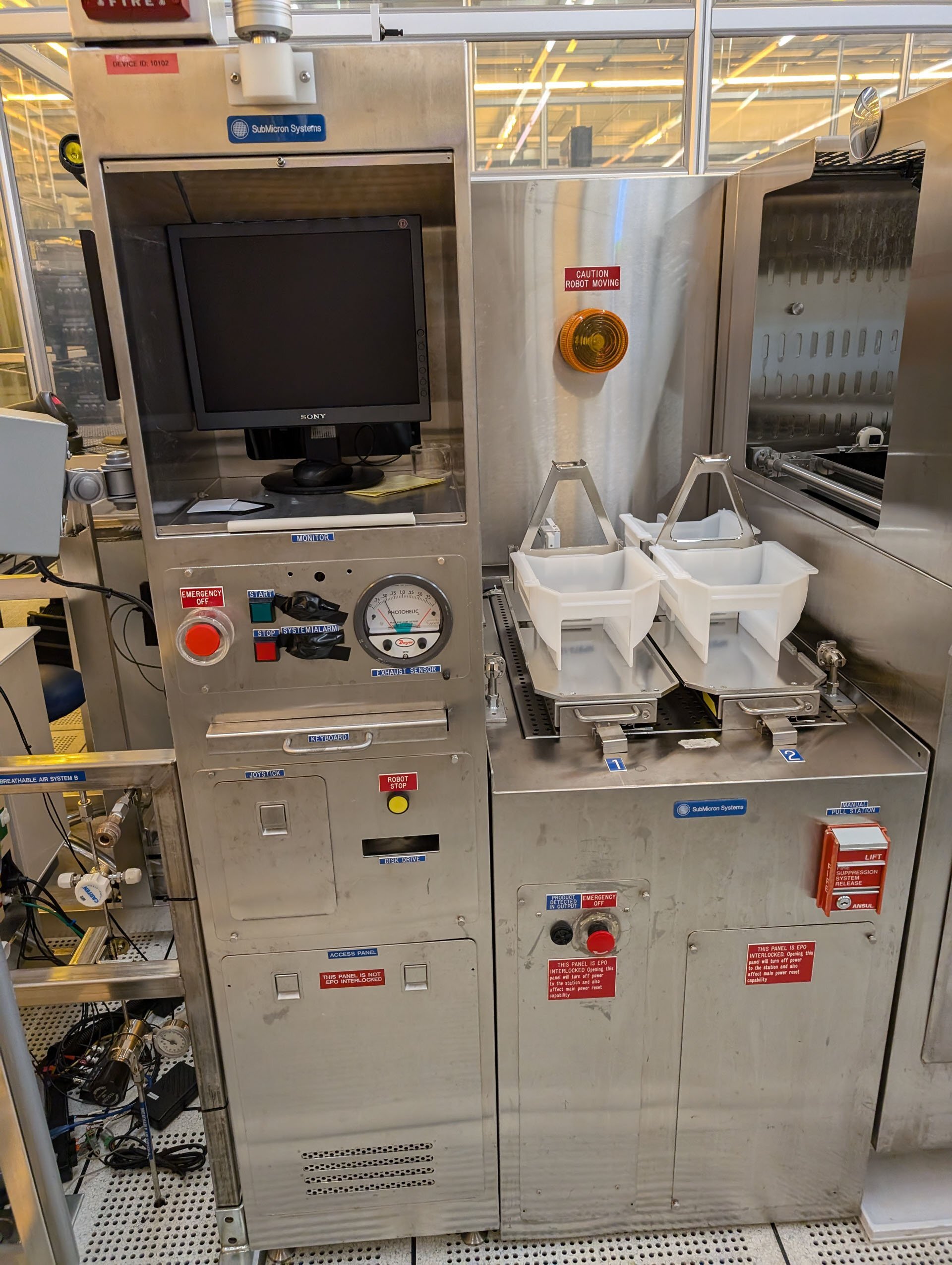 Photo Used SUBMICRON SYSTEMS System For Sale