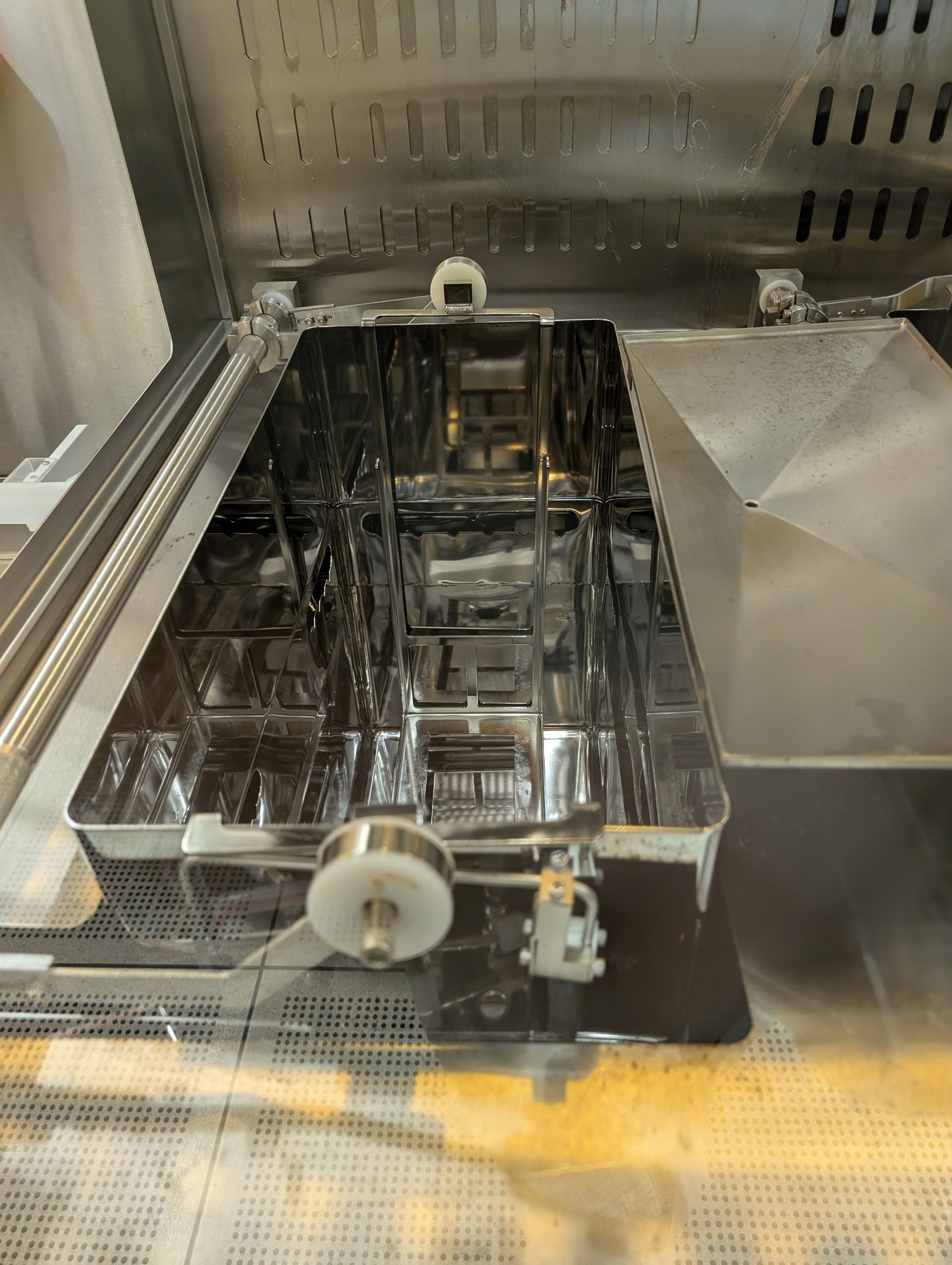 Photo Used SUBMICRON SYSTEMS System For Sale
