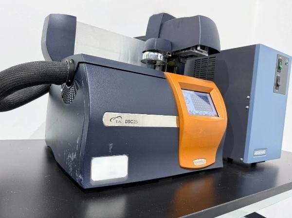 フォト（写真） 使用される TA INSTRUMENT Discovery DSC25 販売のために