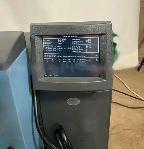 사진 사용됨 TA INSTRUMENTS TGA Q500 판매용