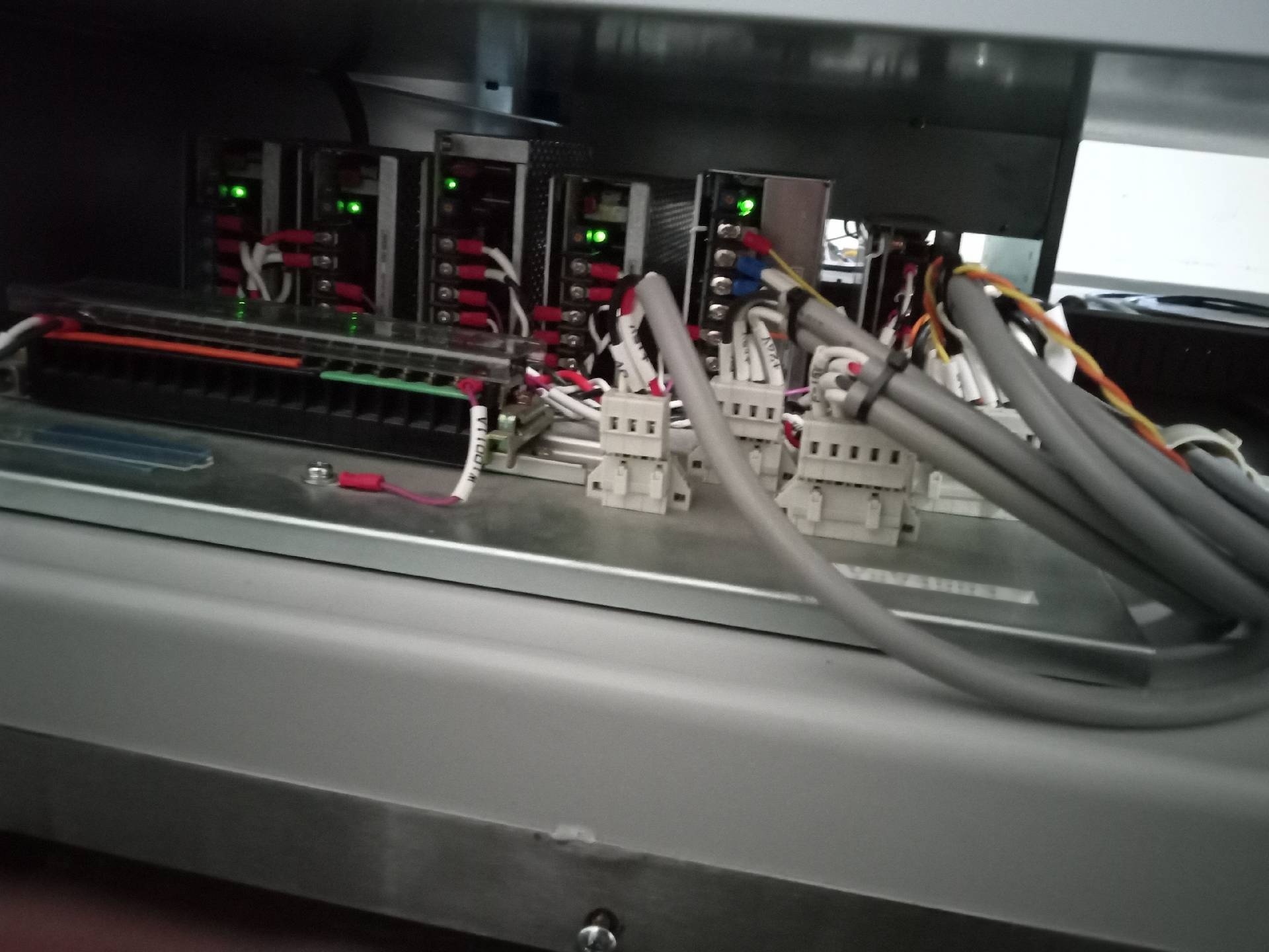 图为 已使用的 TAKAYA APT 9401 SL 待售