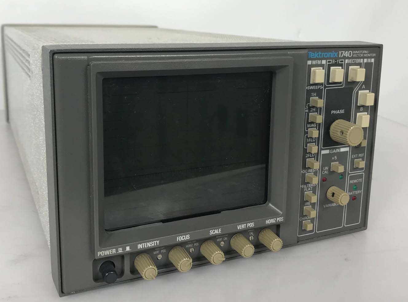 사진 사용됨 TEKTRONIX 1740 판매용