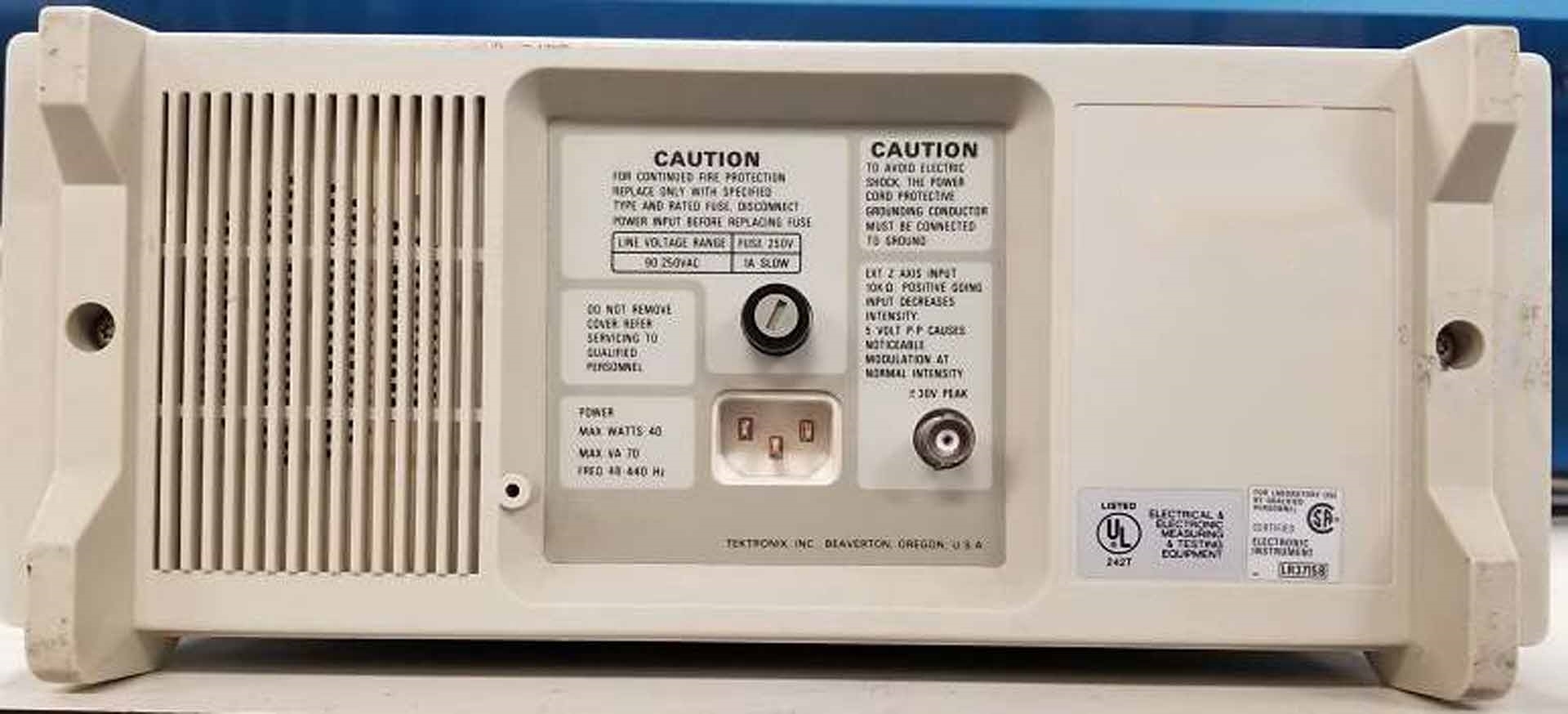 사진 사용됨 TEKTRONIX 2235 판매용