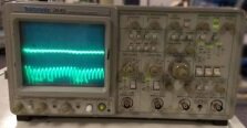 TEKTRONIX 2445A