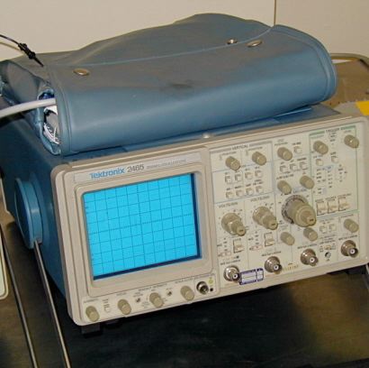 사진 사용됨 TEKTRONIX 2465 판매용