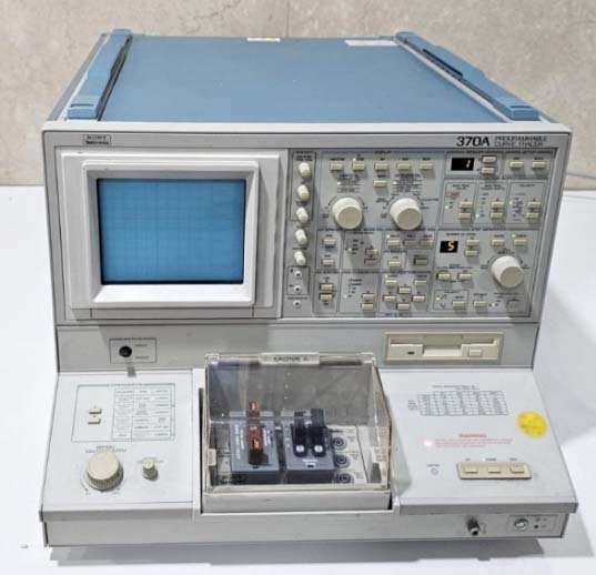 Foto Verwendet TEKTRONIX 370A Zum Verkauf