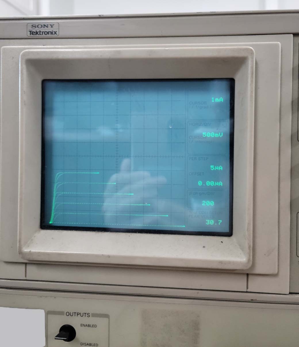 圖為 已使用的 TEKTRONIX 370A 待售