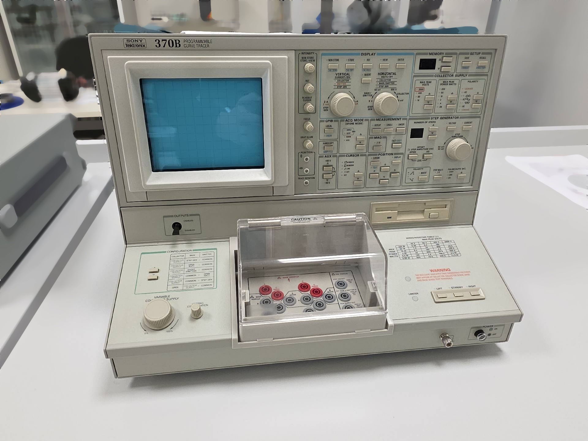 Foto Verwendet TEKTRONIX 370B Zum Verkauf