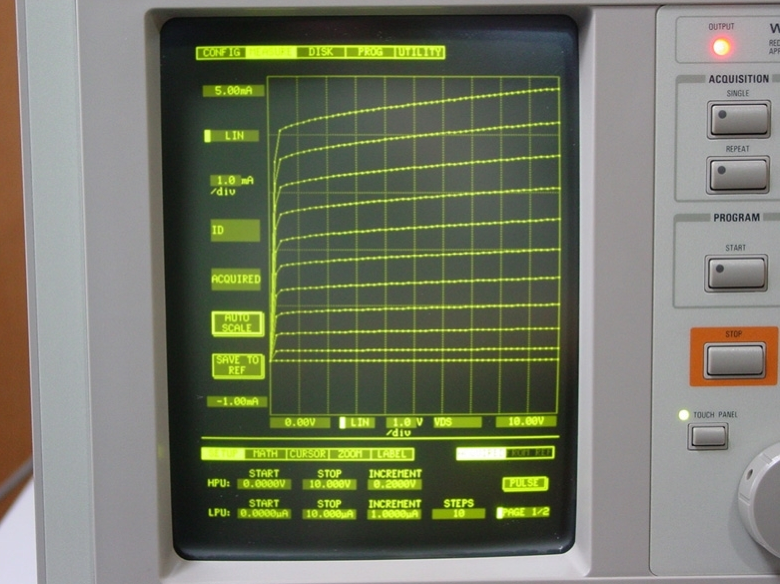 사진 사용됨 TEKTRONIX 372 판매용