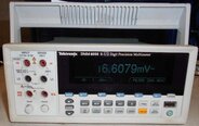 사진 사용됨 TEKTRONIX 4050 DMM 판매용