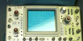 Photo Utilisé TEKTRONIX 465B À vendre