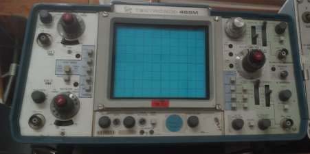 Photo Utilisé TEKTRONIX 465M À vendre