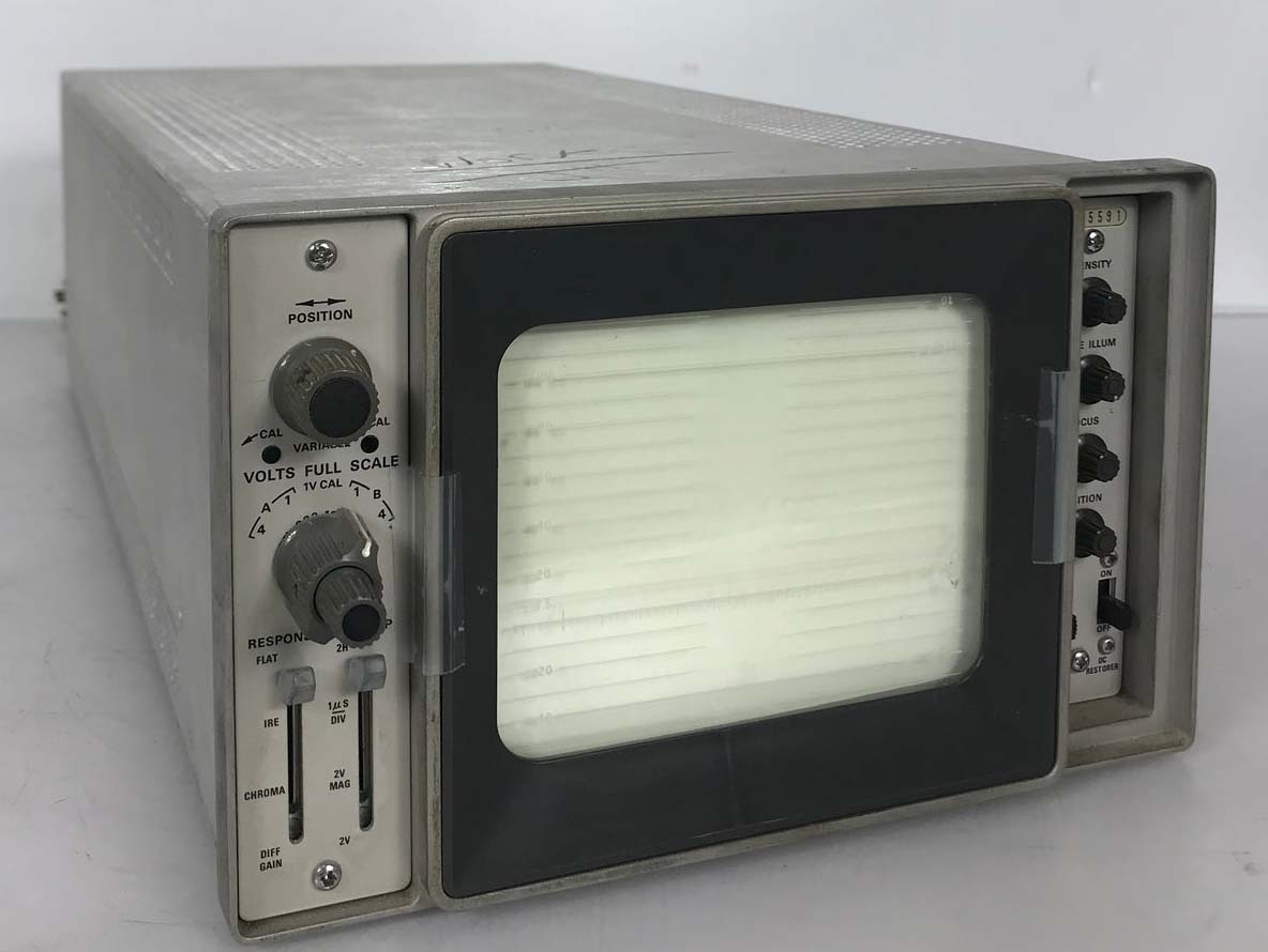 Photo Utilisé TEKTRONIX 528A À vendre