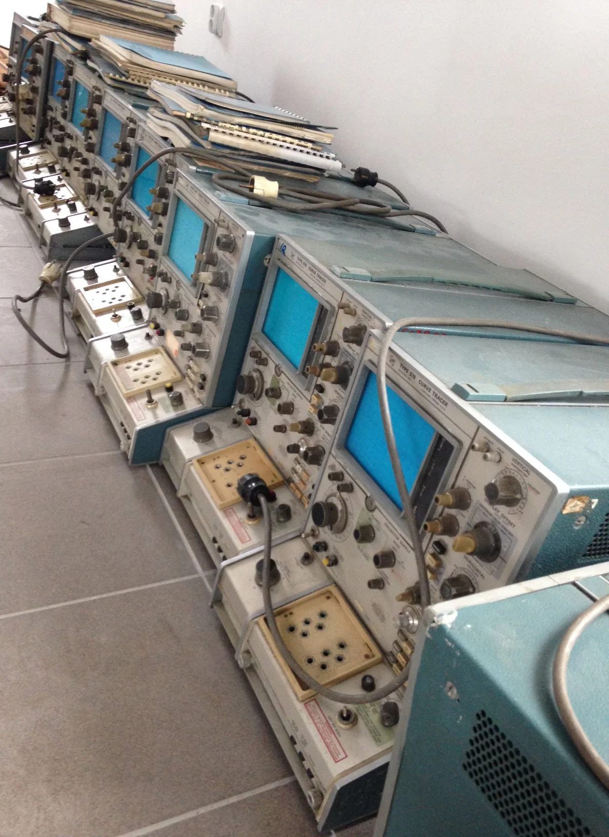 tektronix_576_476232.webp tektronix_576_476232.webp