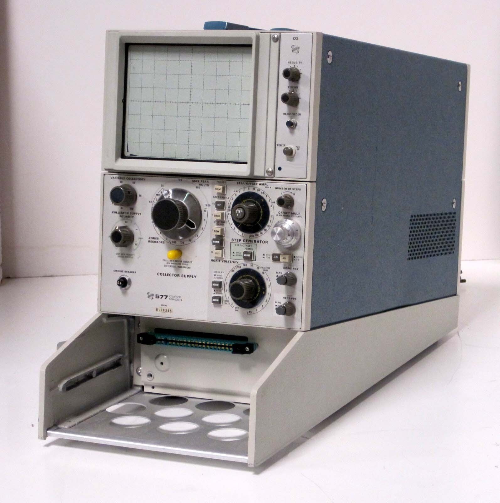 Photo Used TEKTRONIX 577 For Sale