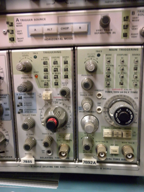 사진 사용됨 TEKTRONIX 7854 판매용