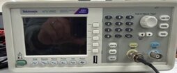 TEKTRONIX AFG1062