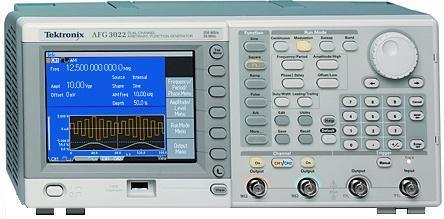 사진 사용됨 TEKTRONIX AFG 3022 판매용