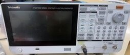 TEKTRONIX AFG31021