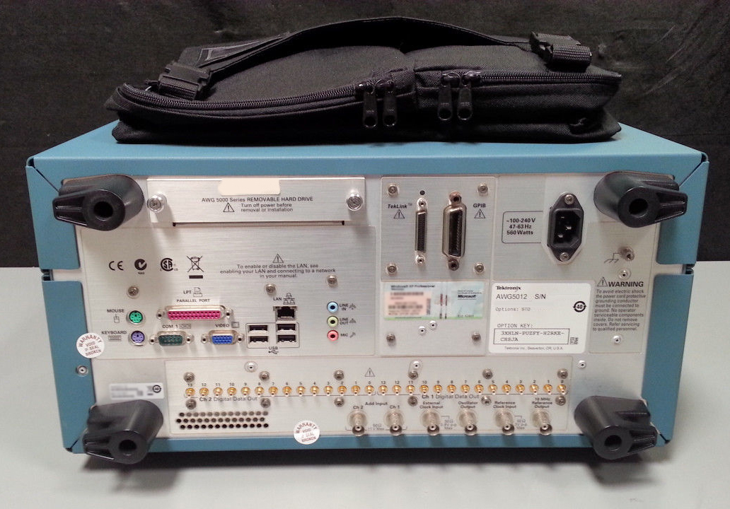 사진 사용됨 TEKTRONIX AWG 5012C 판매용