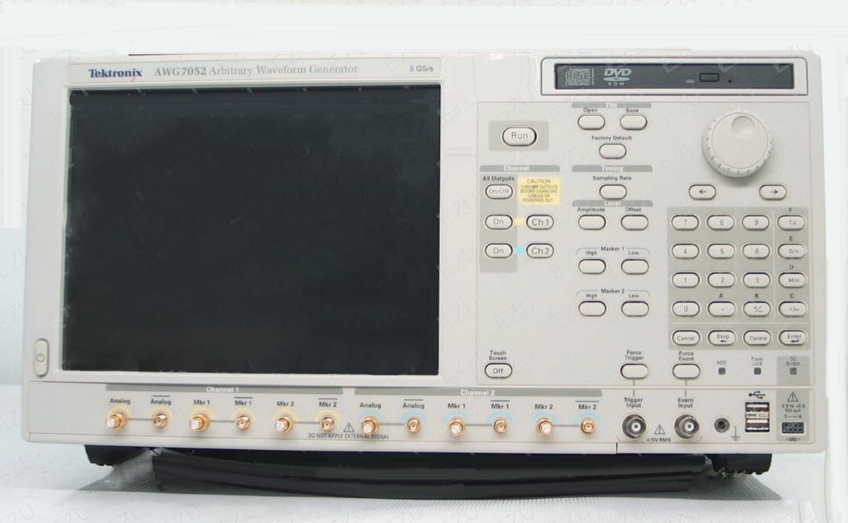 사진 사용됨 TEKTRONIX AWG 7052 판매용