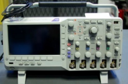 사진 사용됨 TEKTRONIX DPO 2014 판매용