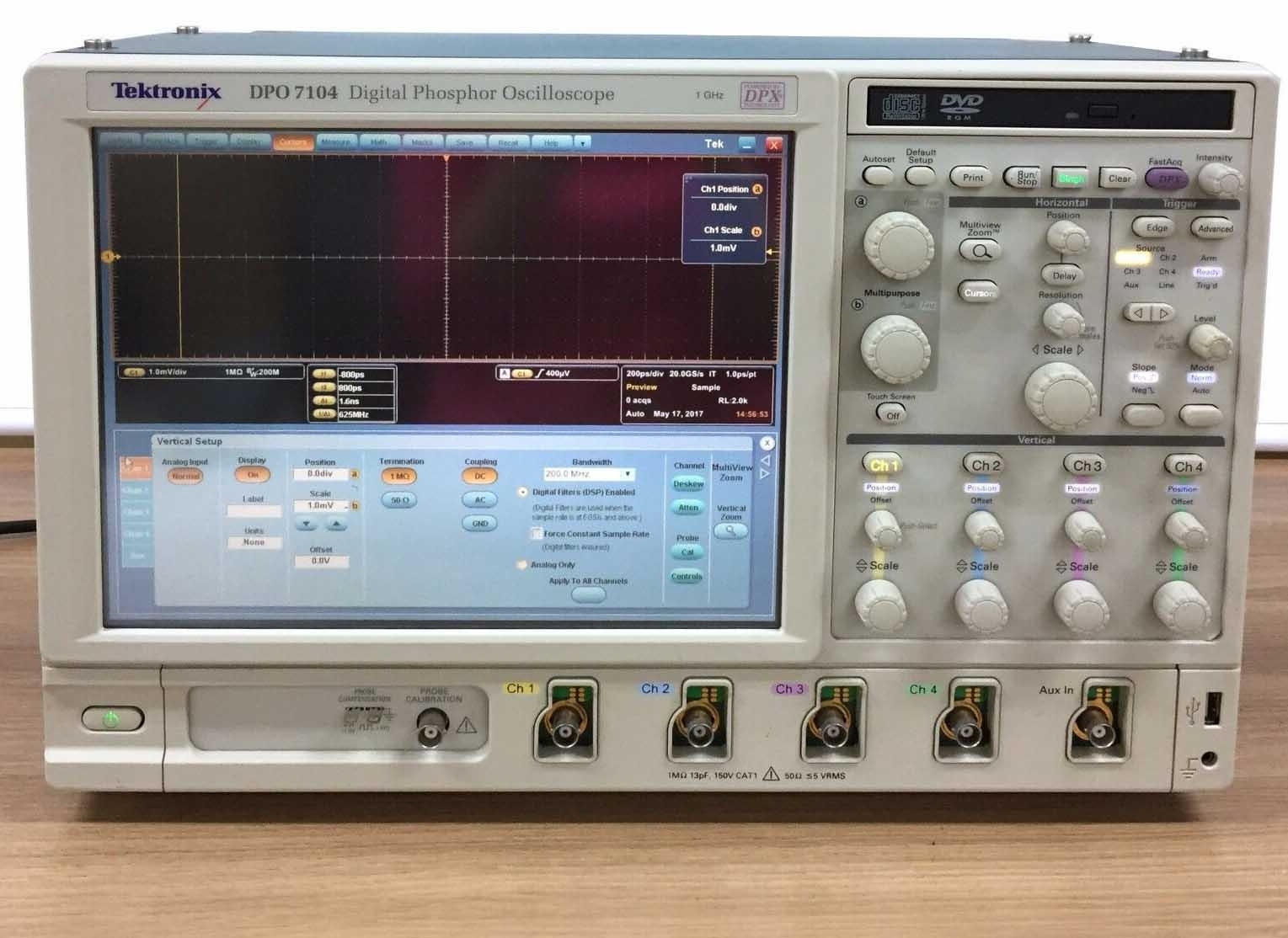 フォト（写真） 使用される TEKTRONIX DPO 7104 販売のために