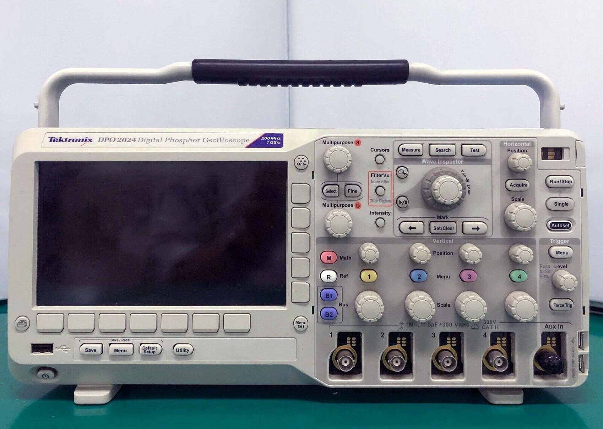 사진 사용됨 TEKTRONIX DPO2024 판매용