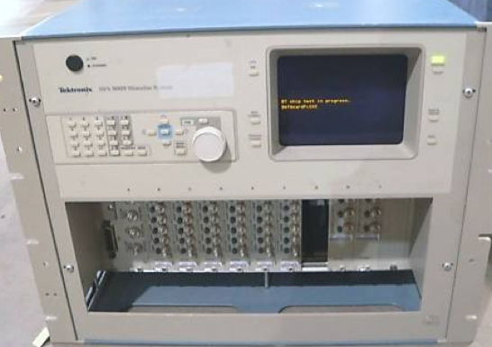 사진 사용됨 TEKTRONIX HFS 9009 판매용