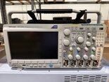 TEKTRONIX MDO 3024