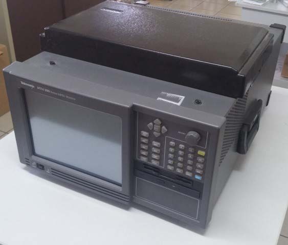 사진 사용됨 TEKTRONIX MTM 300 판매용