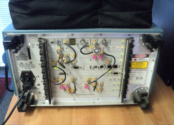 Foto Verwendet TEKTRONIX OTS 9010 Zum Verkauf