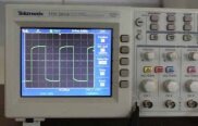 사진 사용됨 TEKTRONIX TDS 2014 판매용