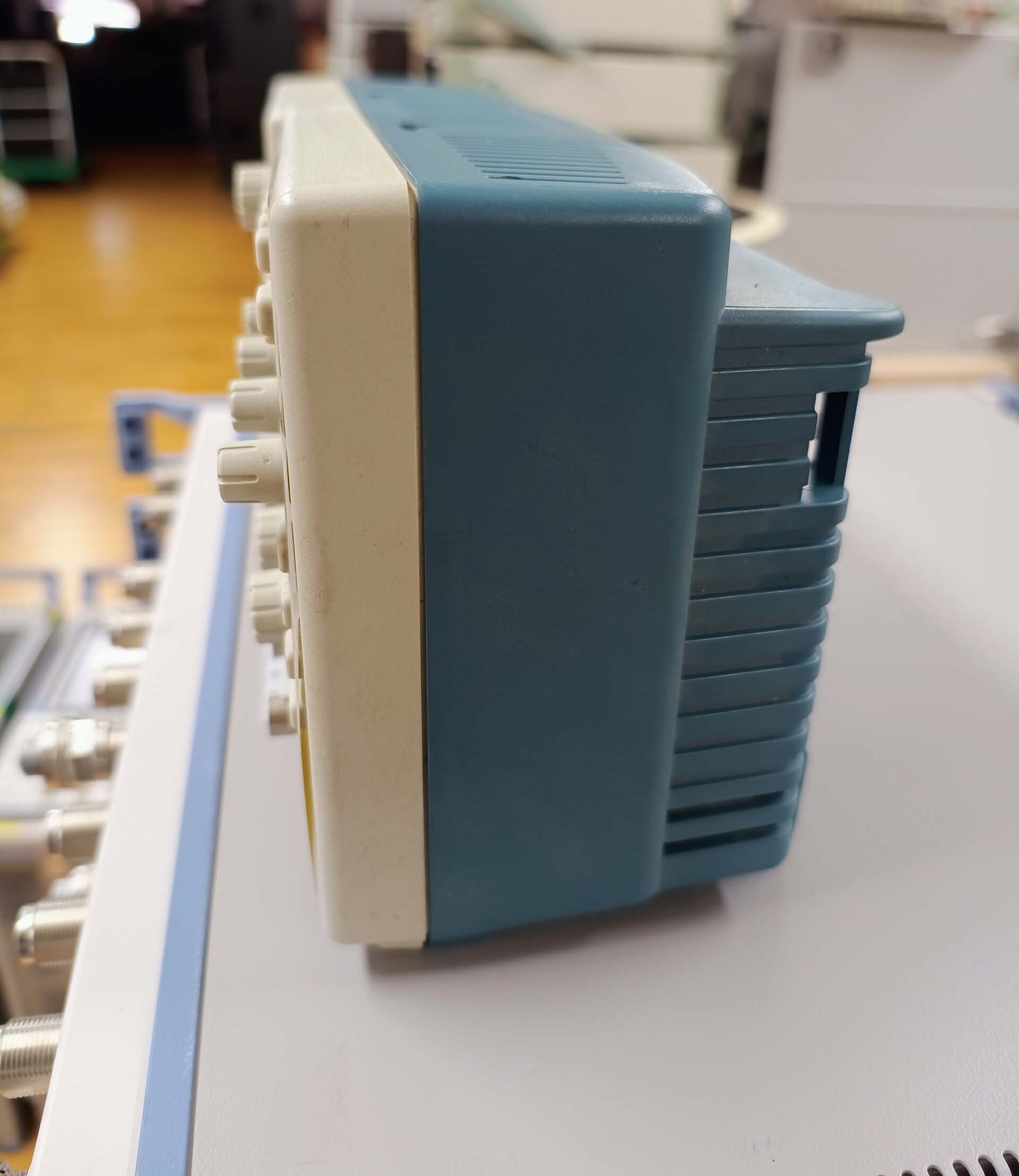 圖為 已使用的 TEKTRONIX TDS 2022B 待售