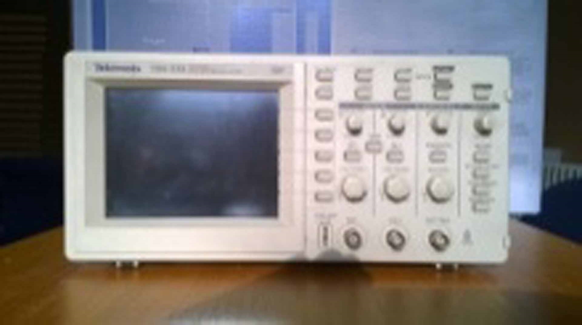 Photo Used TEKTRONIX TDS 220 For Sale