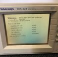 Photo Utilisé TEKTRONIX TDS 224 À vendre