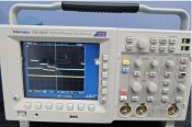 사진 사용됨 TEKTRONIX TDS 3012C 판매용