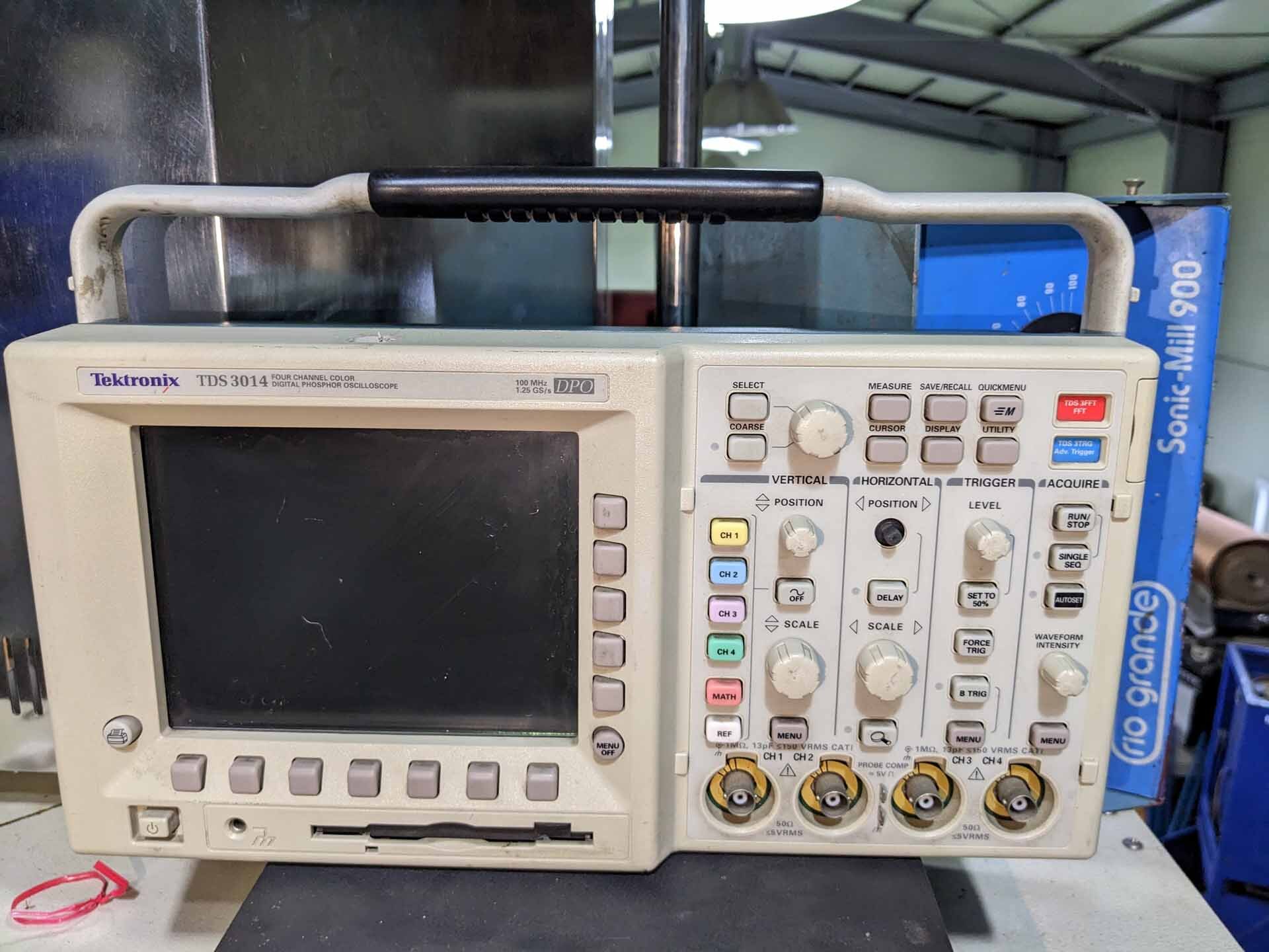 사진 사용됨 TEKTRONIX TDS 3014 판매용