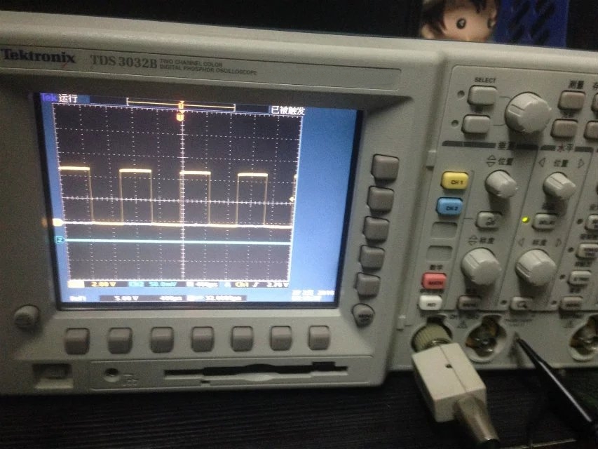 사진 사용됨 TEKTRONIX TDS 3032B 판매용