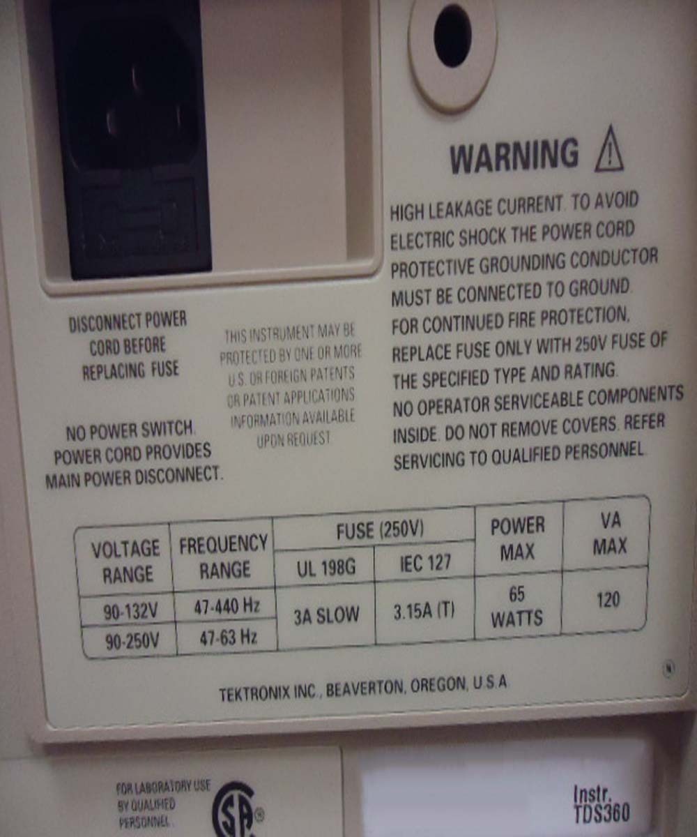 Foto Verwendet TEKTRONIX TDS 360 Zum Verkauf