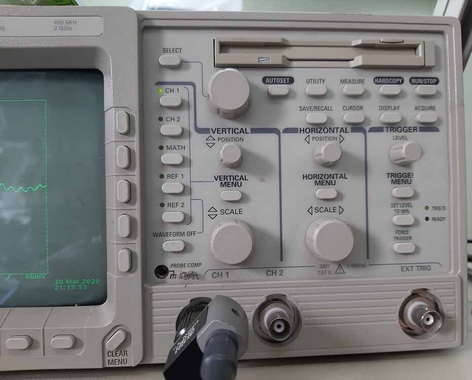 사진 사용됨 TEKTRONIX TDS 380 판매용