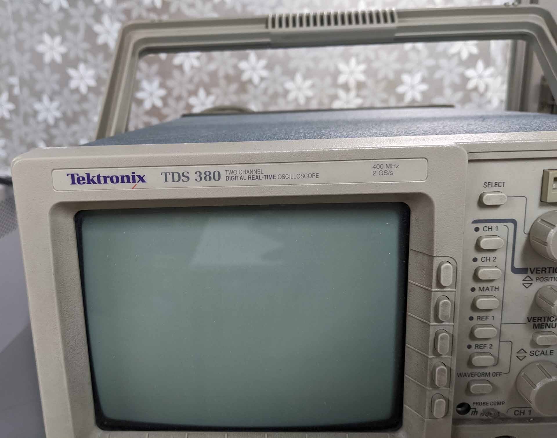 Photo Utilisé TEKTRONIX TDS 380 À vendre