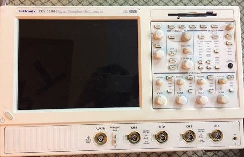 Photo Utilisé TEKTRONIX TDS 5104 À vendre