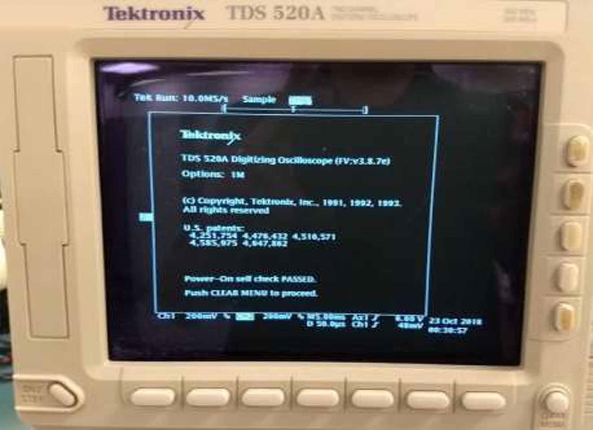 Photo Utilisé TEKTRONIX TDS 520A À vendre